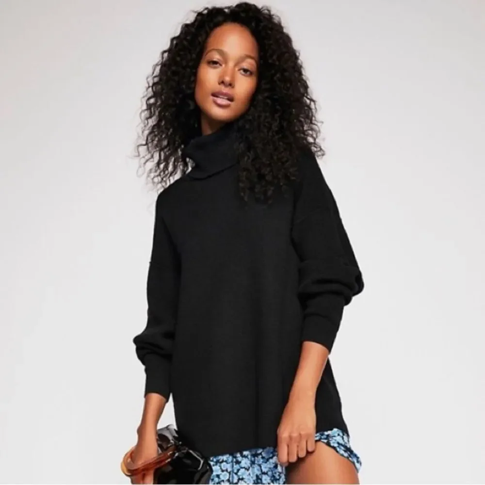 Free People Black Softly Structured Tunic Sweater sz S